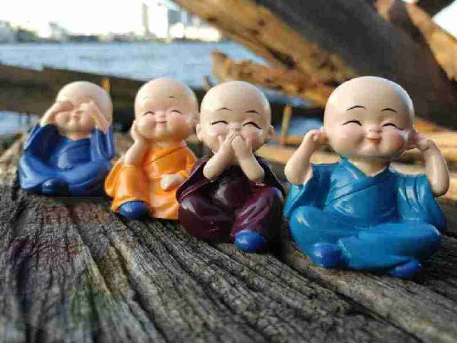 Budhdha Monk Statue (set of 4)