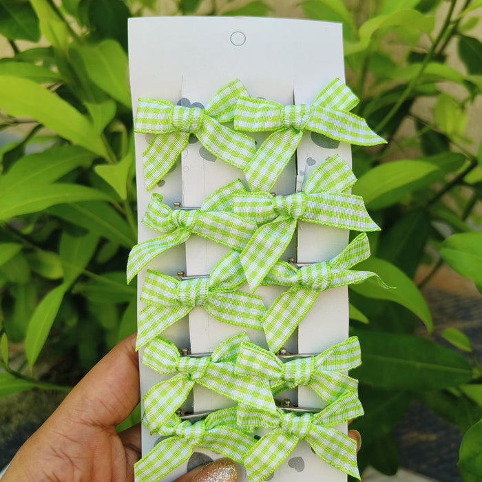 Plaid Bow Hair Pin 🎀